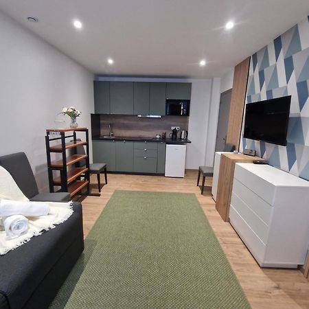 Maison D'Hotes Avec 3 Appartements Et Un Studio Viry-Chatillon Exterior photo