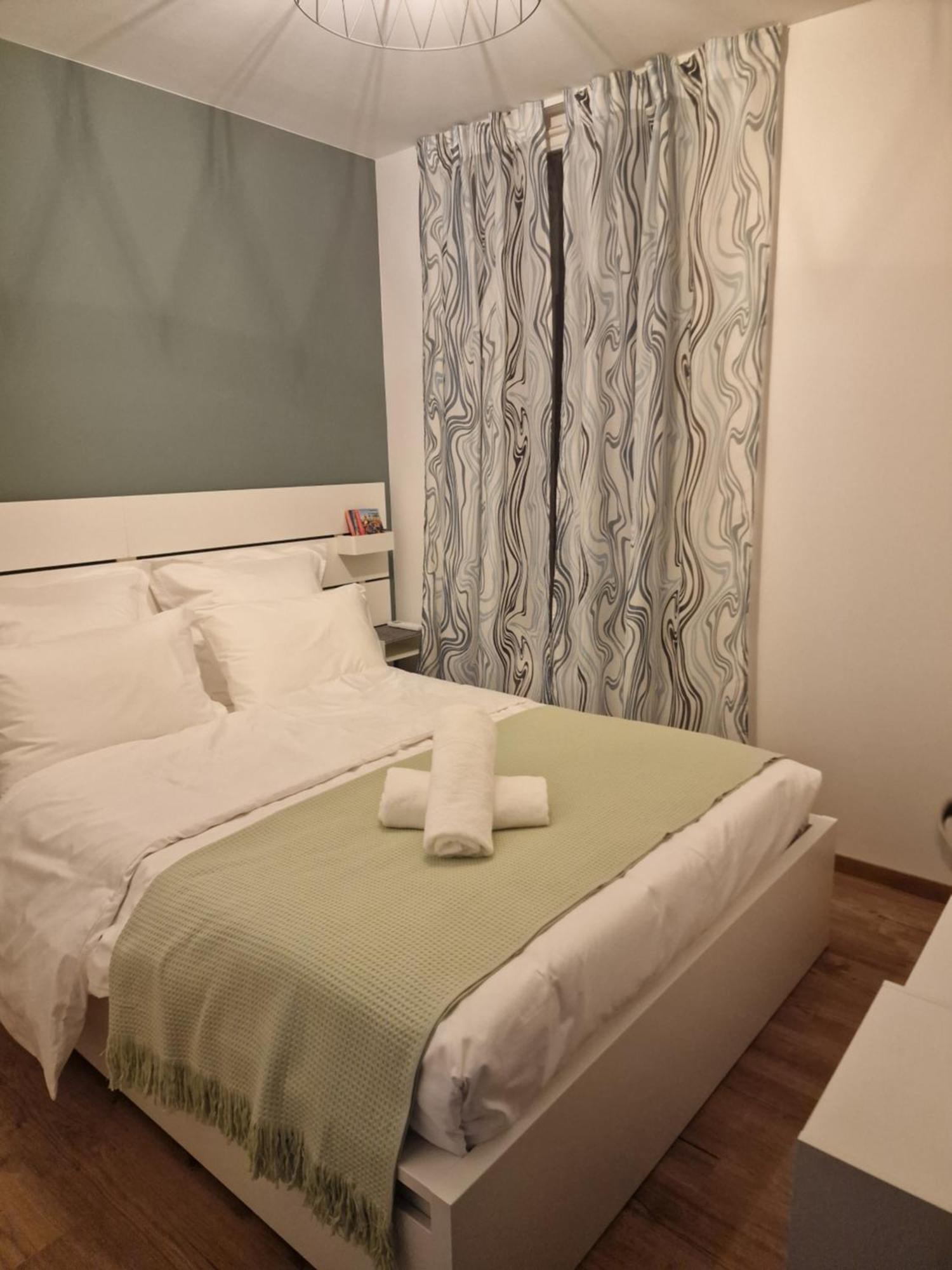 Maison D'Hotes Avec 3 Appartements Et Un Studio Viry-Chatillon Exterior photo