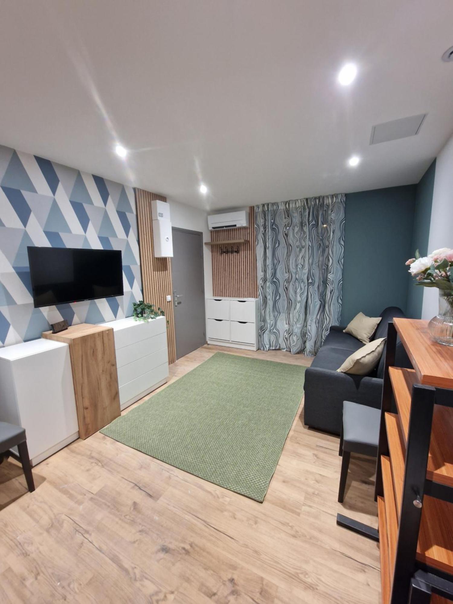 Maison D'Hotes Avec 3 Appartements Et Un Studio Viry-Chatillon Exterior photo