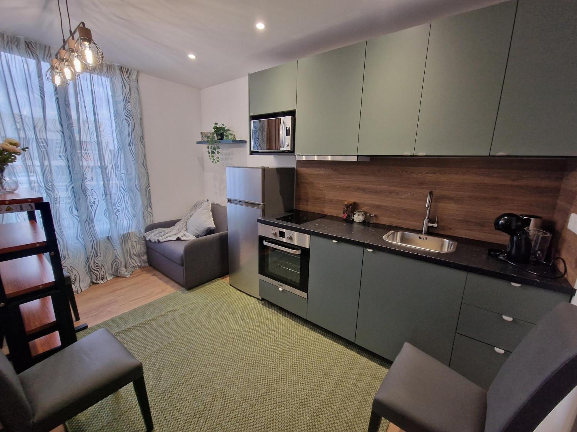 Maison D'Hotes Avec 3 Appartements Et Un Studio Viry-Chatillon Exterior photo